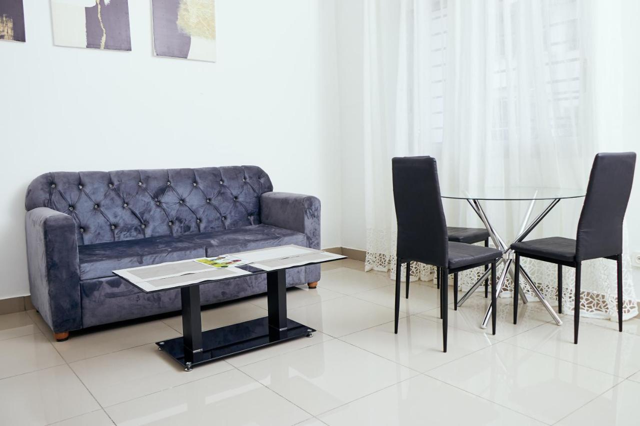 L'Immeuble Queen M.N.M Douala Exterior foto